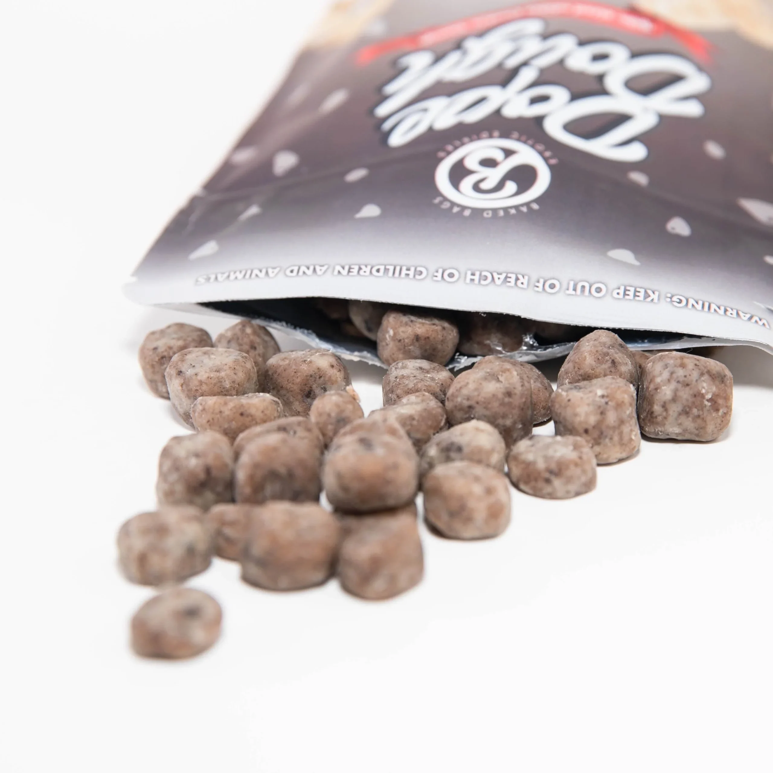 DOPE DOUGH Cookies & Cream